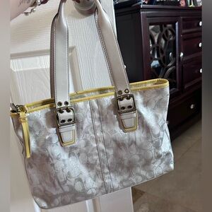 Coach White and Yellow Shoulder Bag